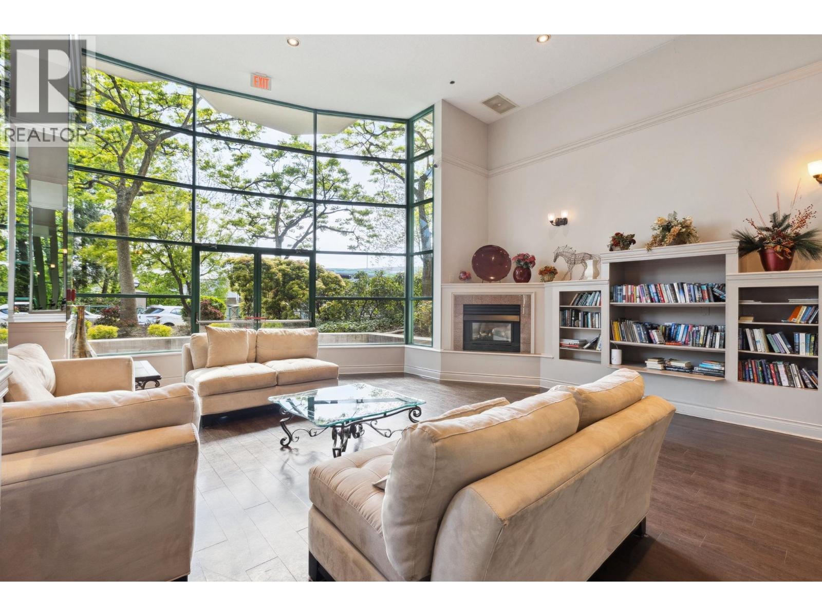14E 328 TAYLOR WAY, West Vancouver