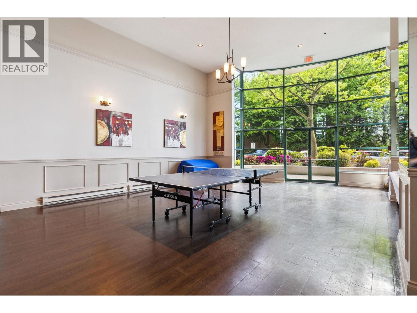 14E 328 TAYLOR WAY, West Vancouver