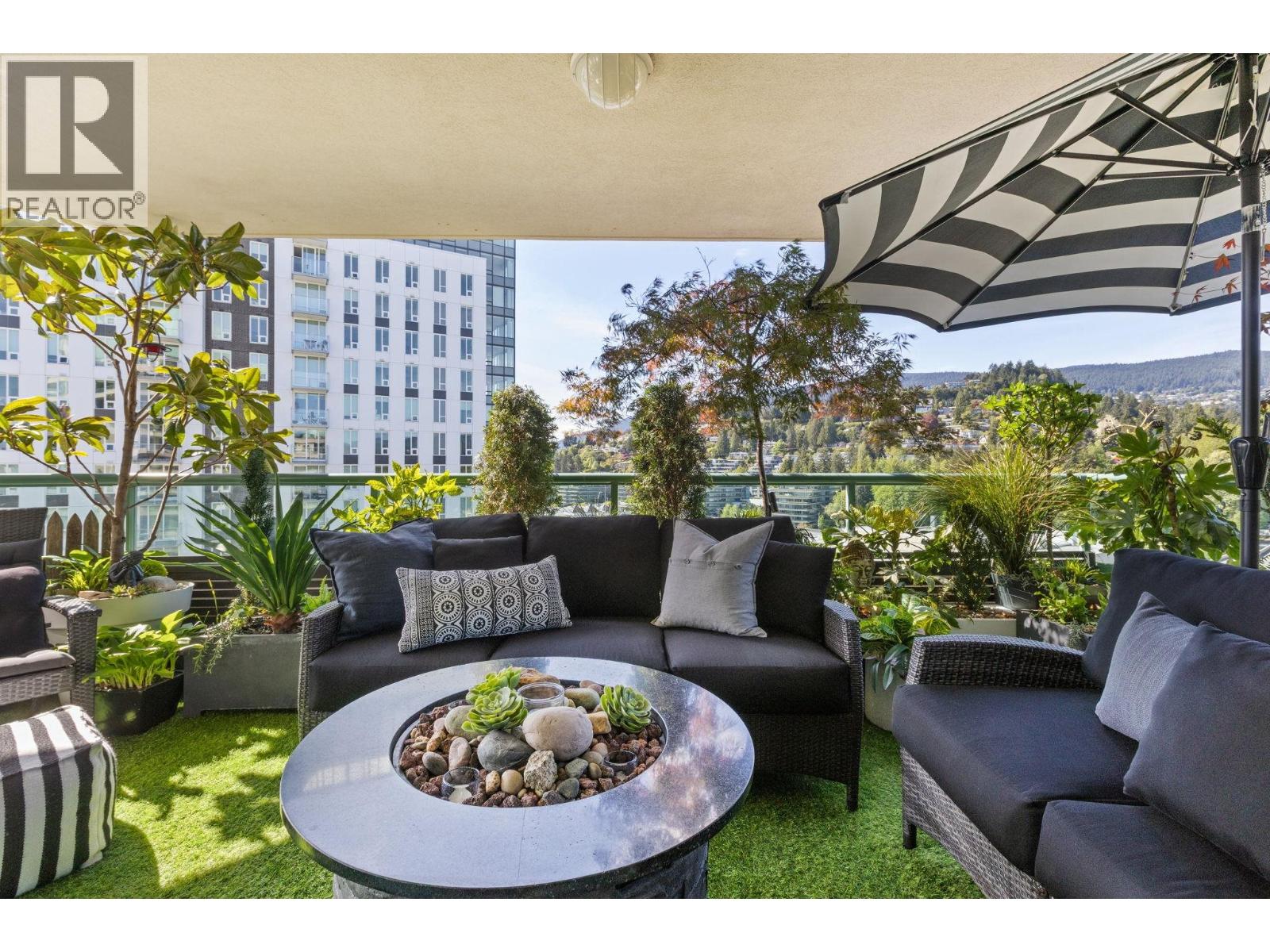 14E 328 TAYLOR WAY, West Vancouver