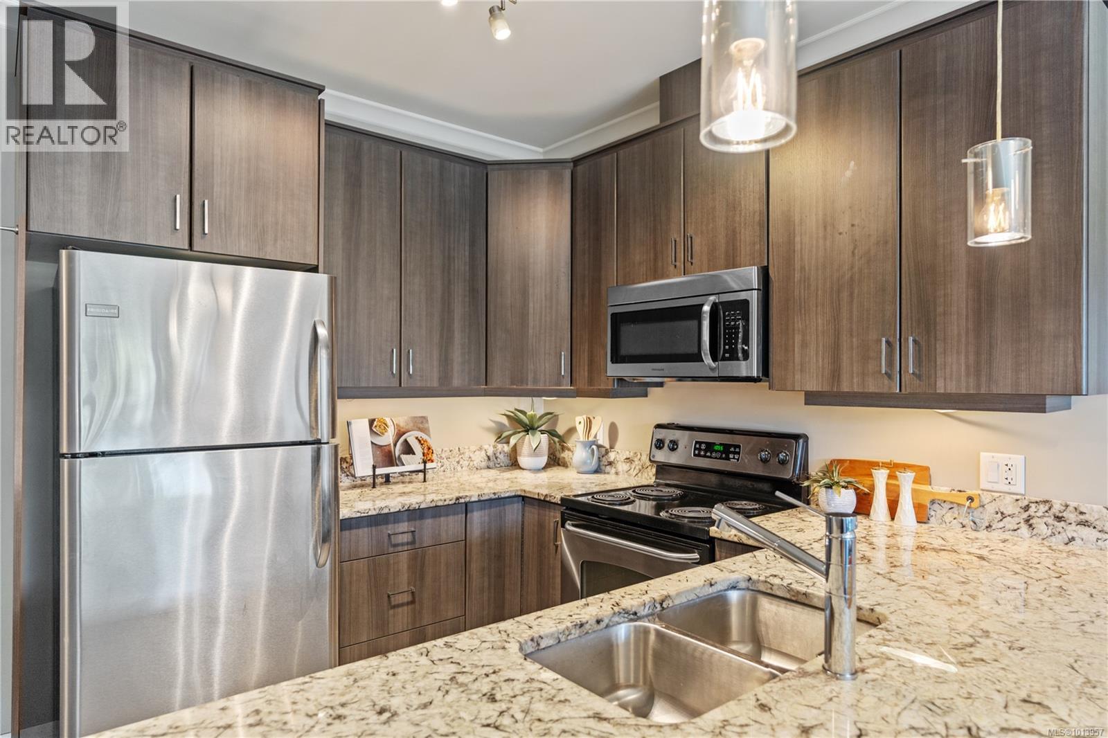 101 1145 Sikorsky Road, Langford