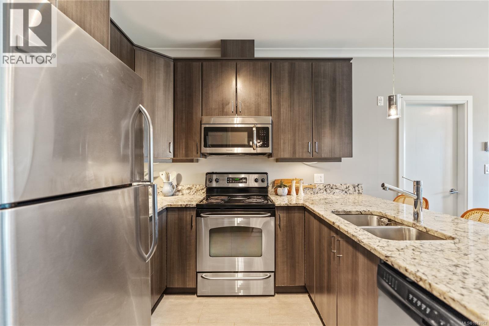 101 1145 Sikorsky Road, Langford