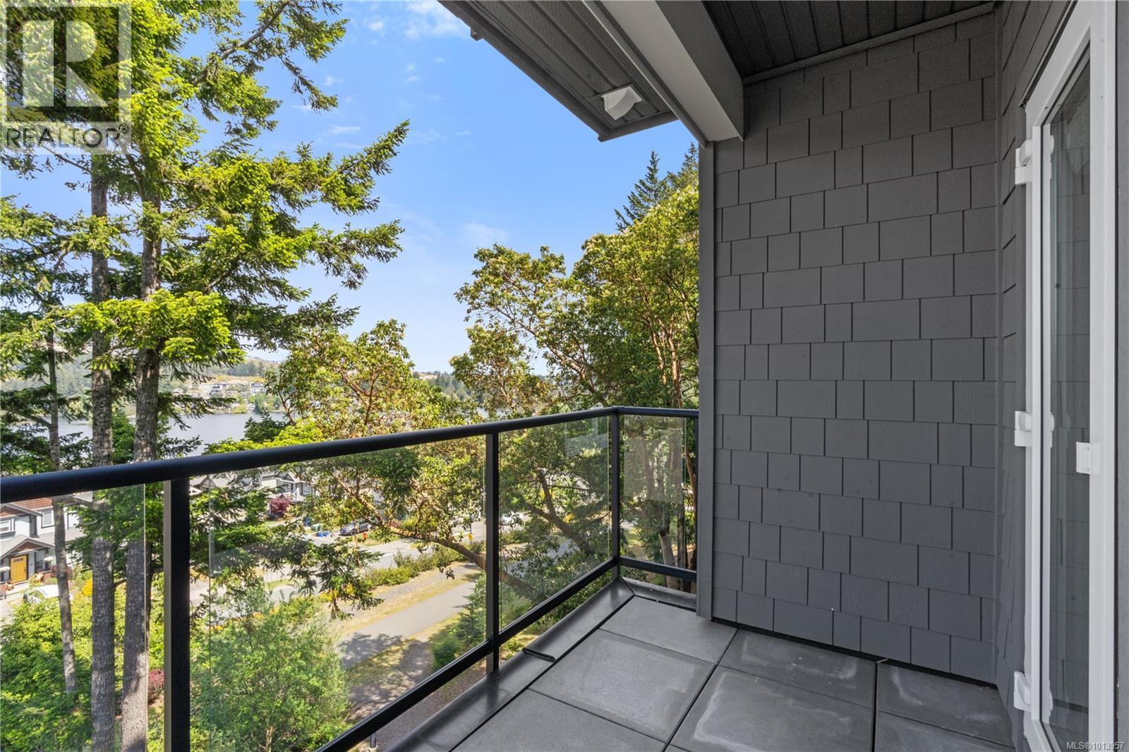 101 1145 Sikorsky Road, Langford