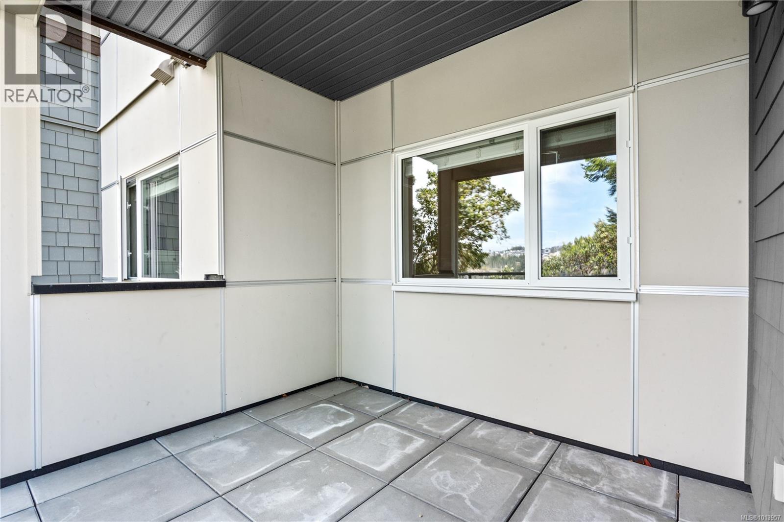 101 1145 Sikorsky Road, Langford