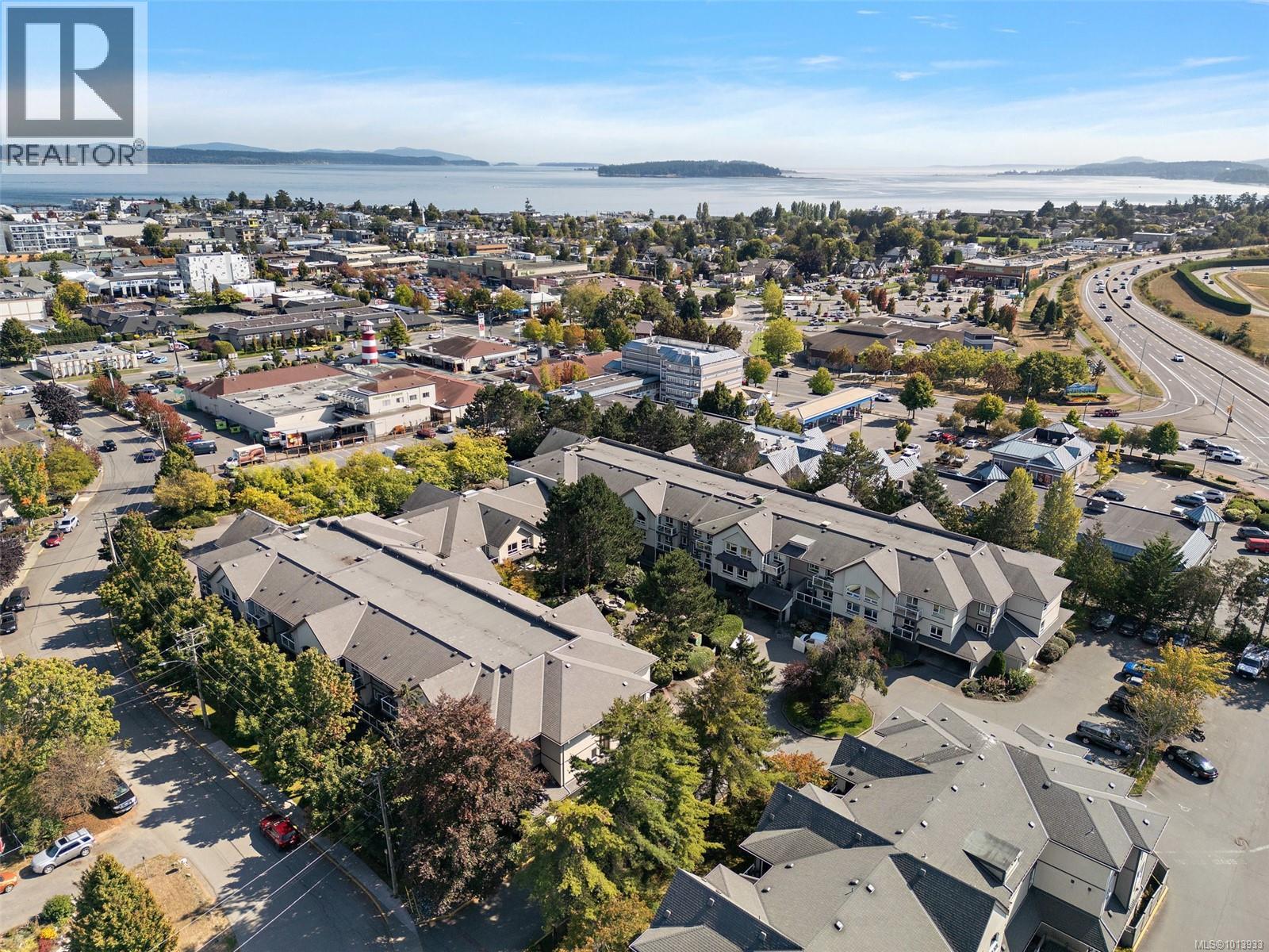 228 2245 James White Blvd, Sidney