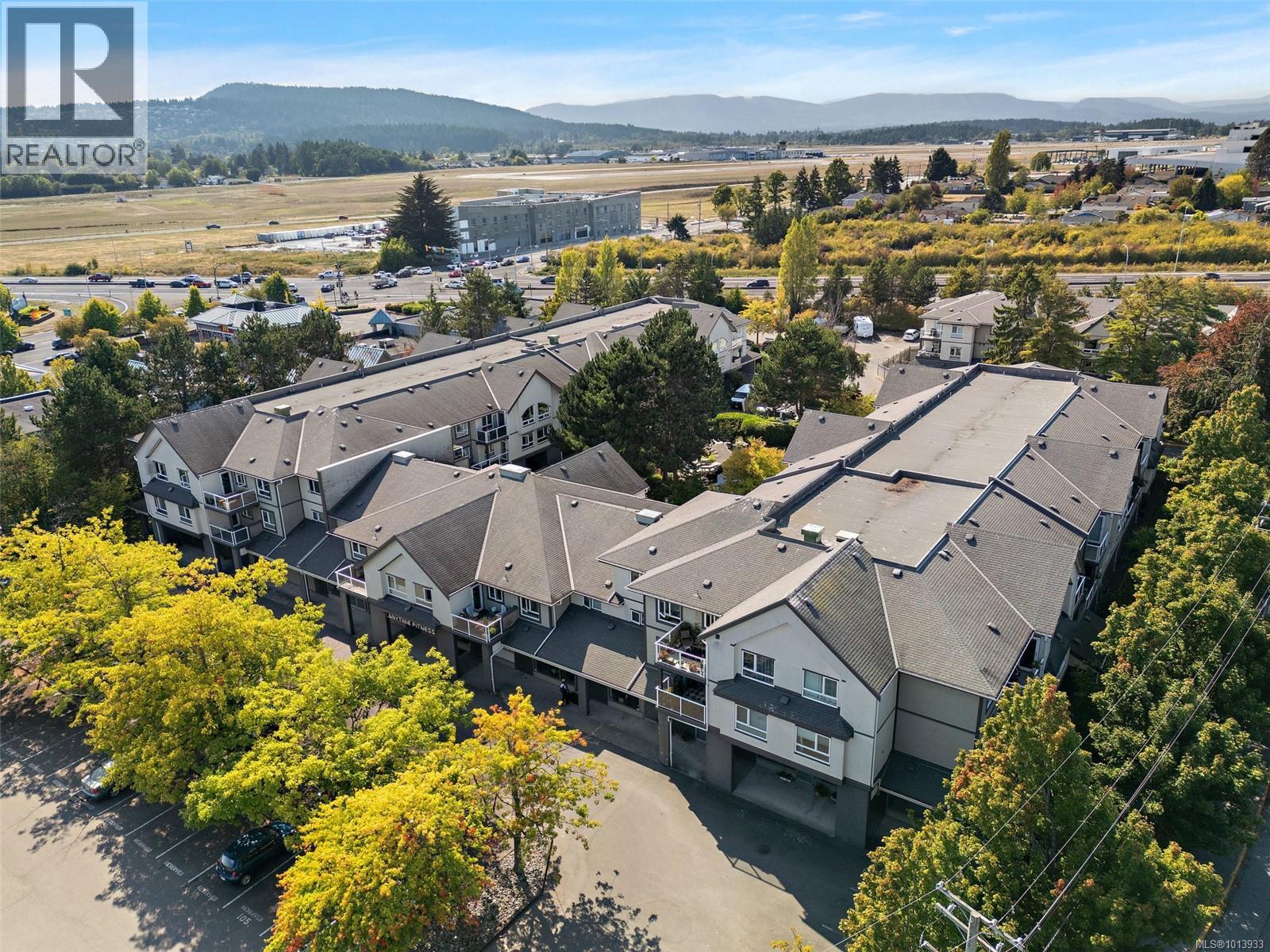 228 2245 James White Blvd, Sidney