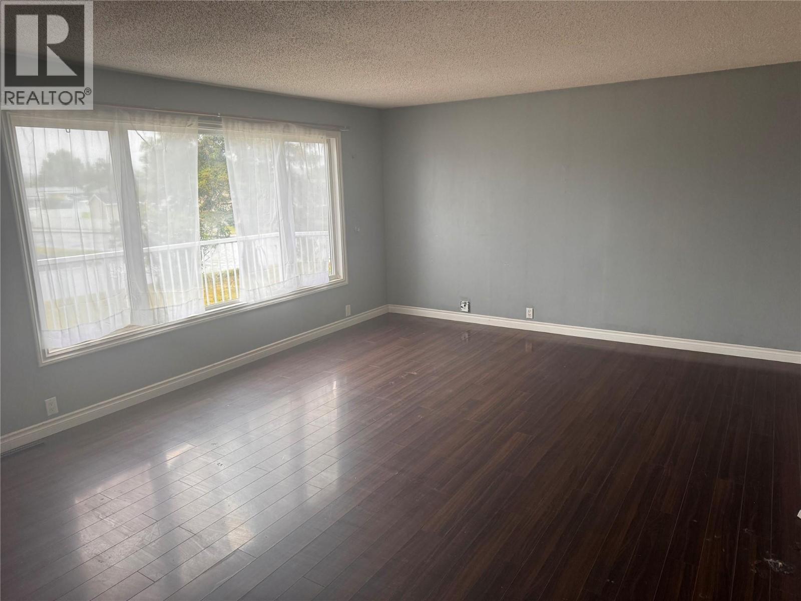 1901 109 Avenue, Dawson Creek