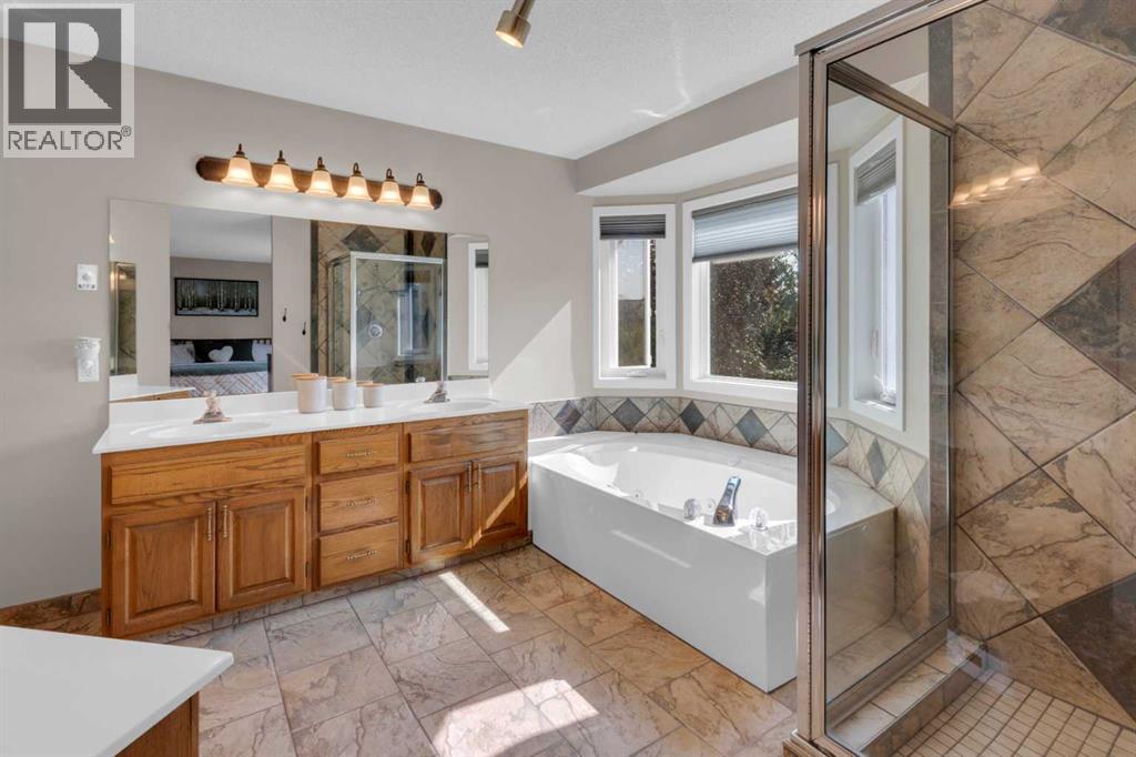 Single Family House for Sale in  Woodbriar Place SW Woodbine Calgary 