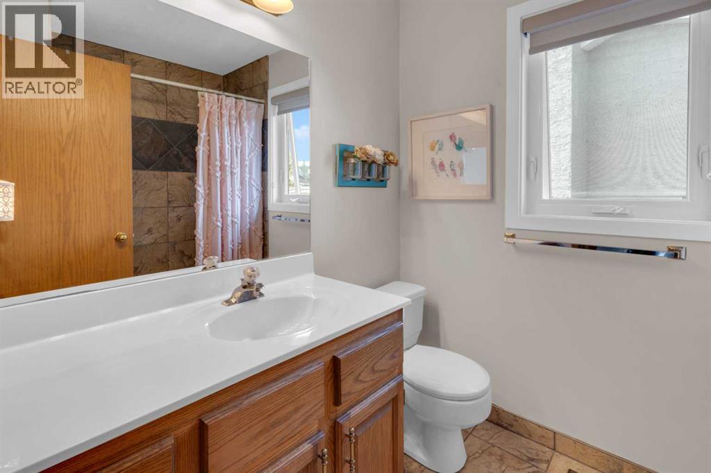 Single Family House for Sale in  Woodbriar Place SW Woodbine Calgary 