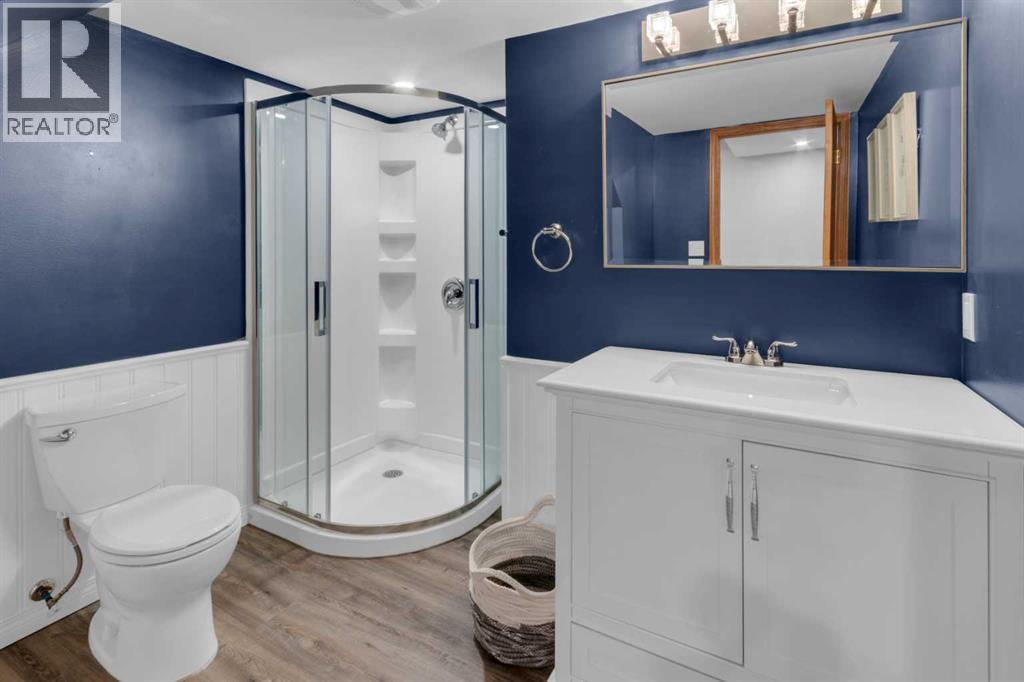 Single Family House for Sale in  Woodbriar Place SW Woodbine Calgary 