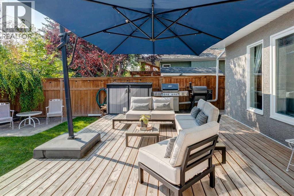 Single Family House for Sale in  Woodbriar Place SW Woodbine Calgary 