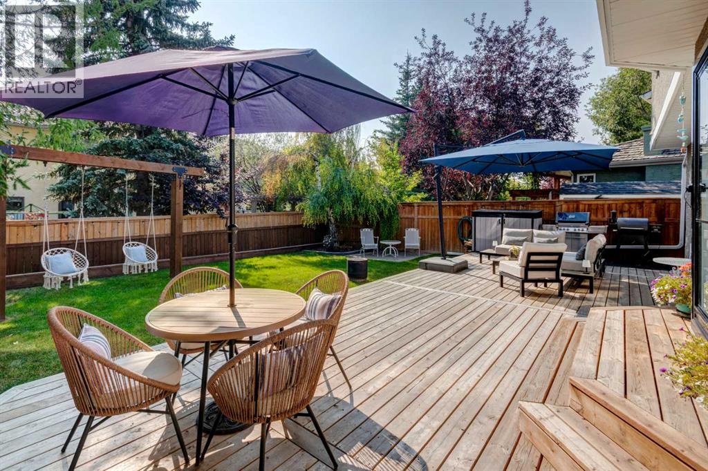 Single Family House for Sale in  Woodbriar Place SW Woodbine Calgary 