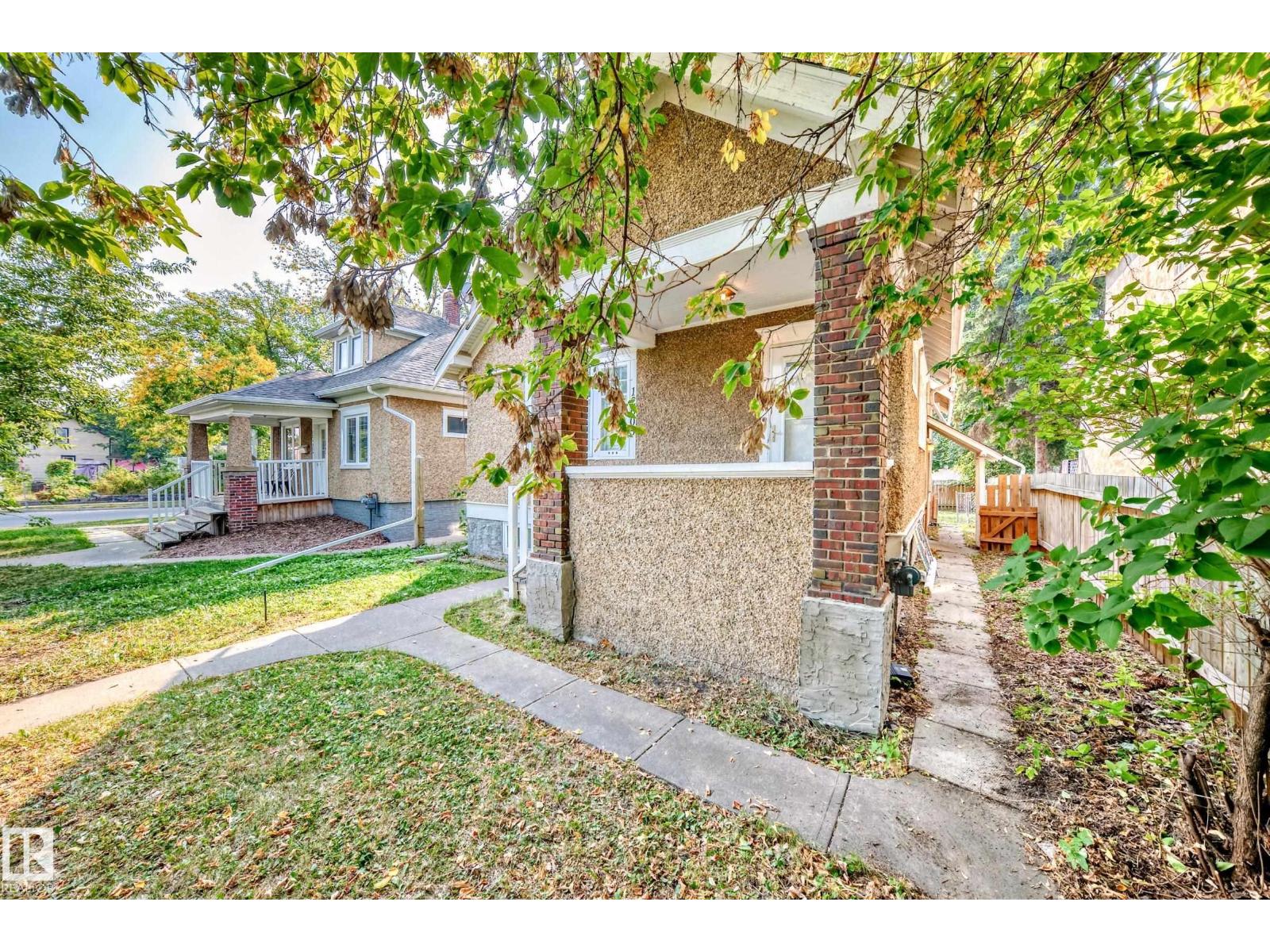 12605 107 AV NW - 3