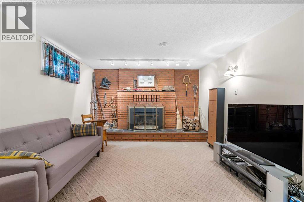 Single Family House Bungalow for Sale in  Brentwood Green NW Brentwood Calgary 