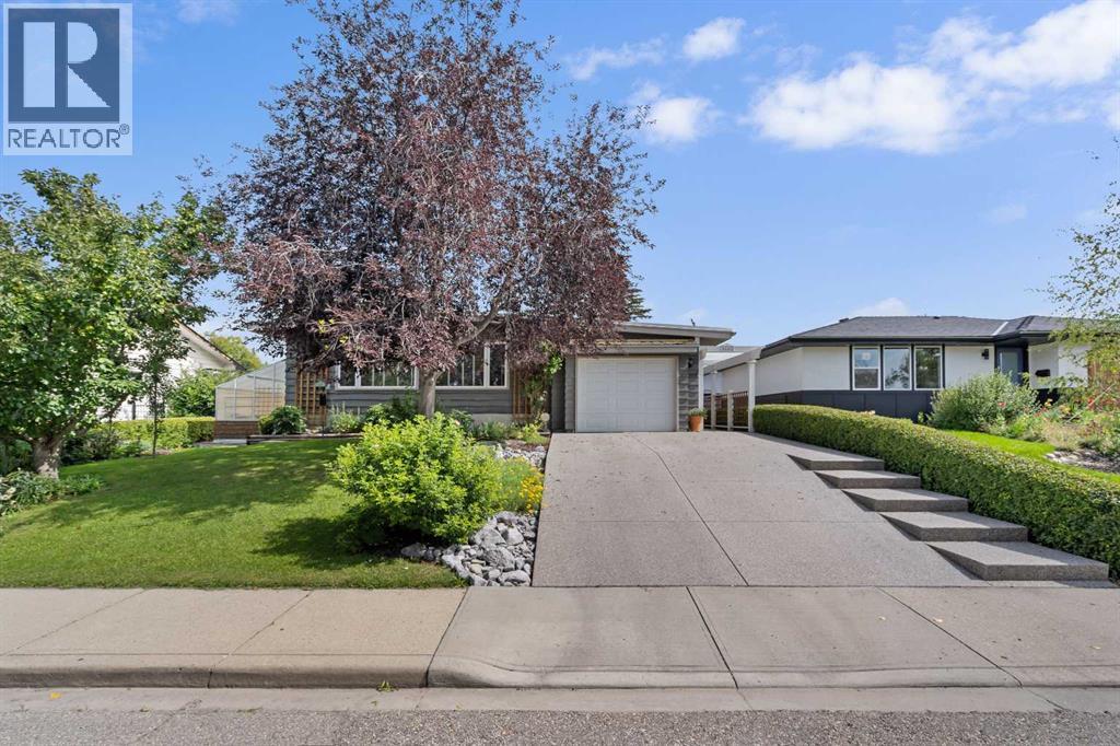 4440 Brentwood Green NW, Calgary, Alberta