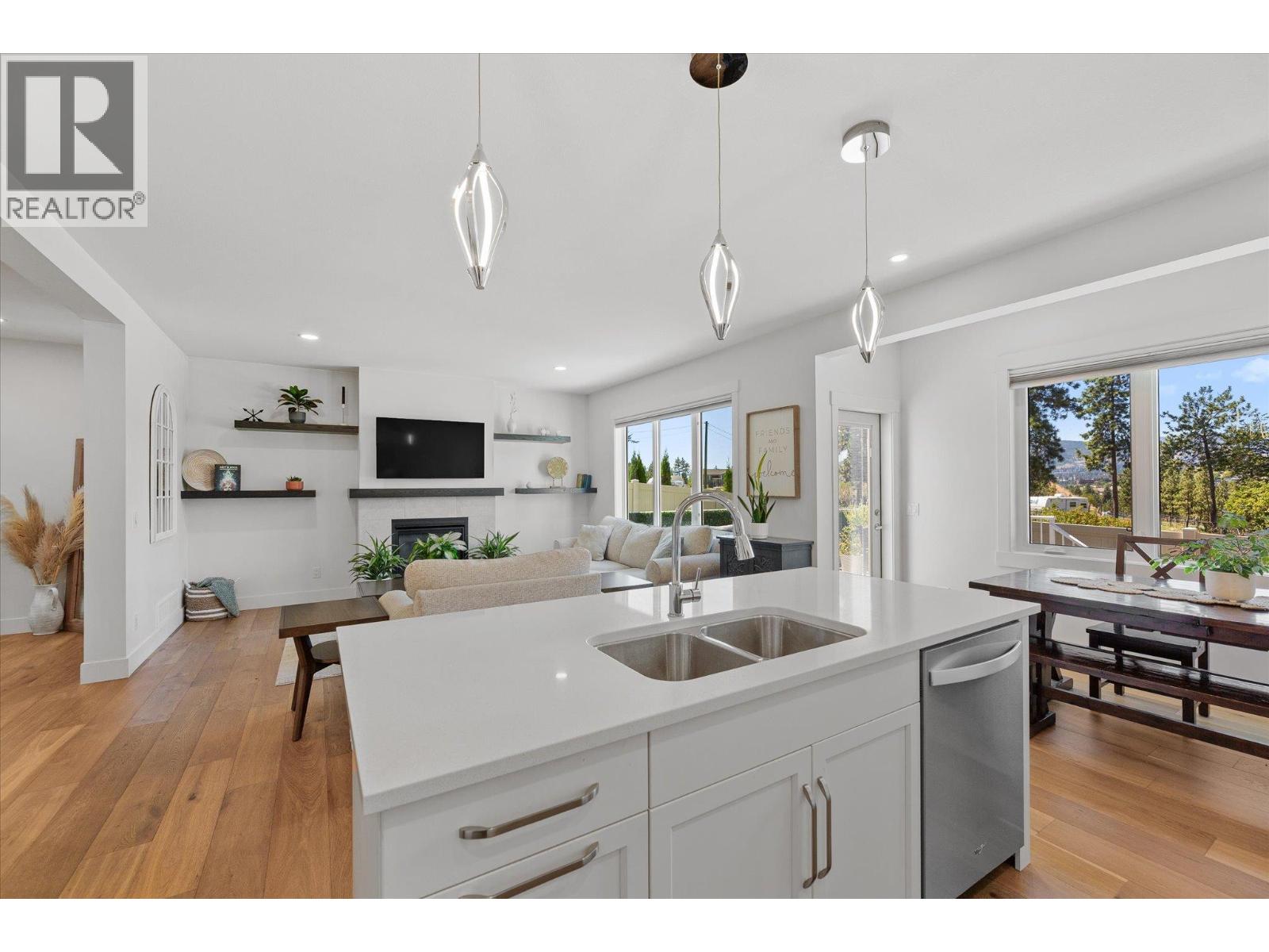  3074 Riesling Way, West Kelowna
