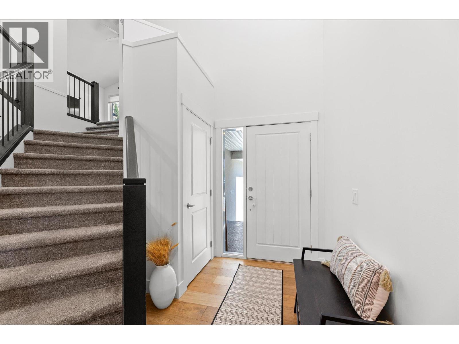  3074 Riesling Way, West Kelowna