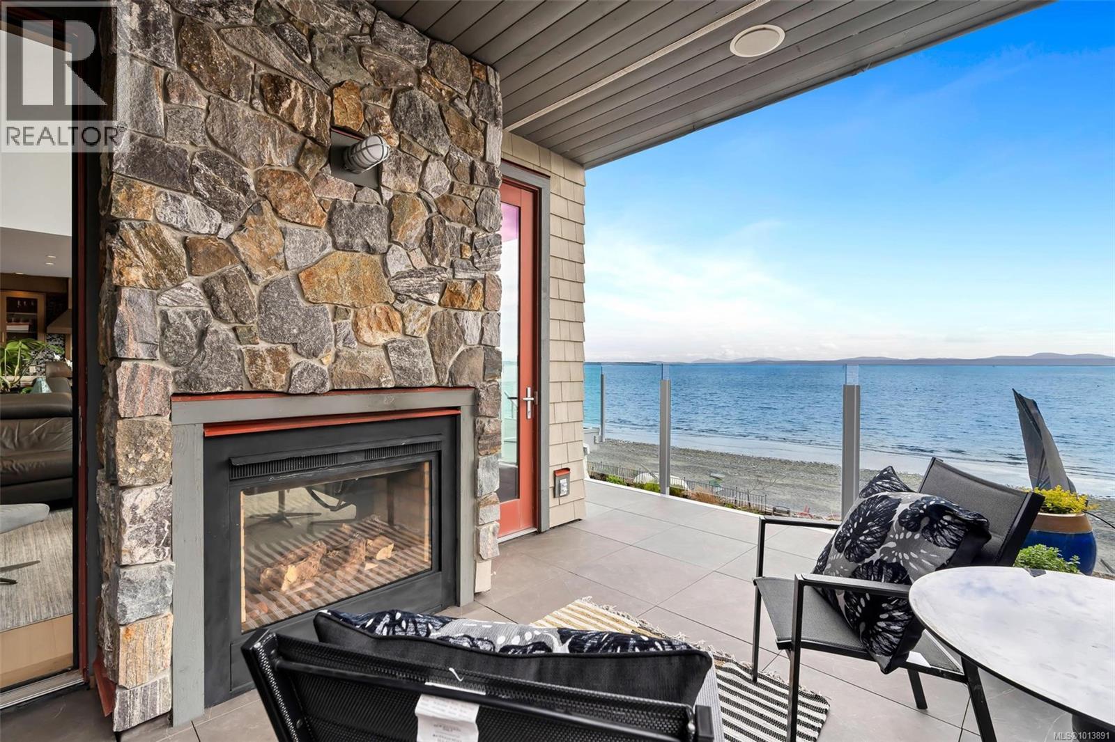  5073 Cordova Bay Road, Saanich