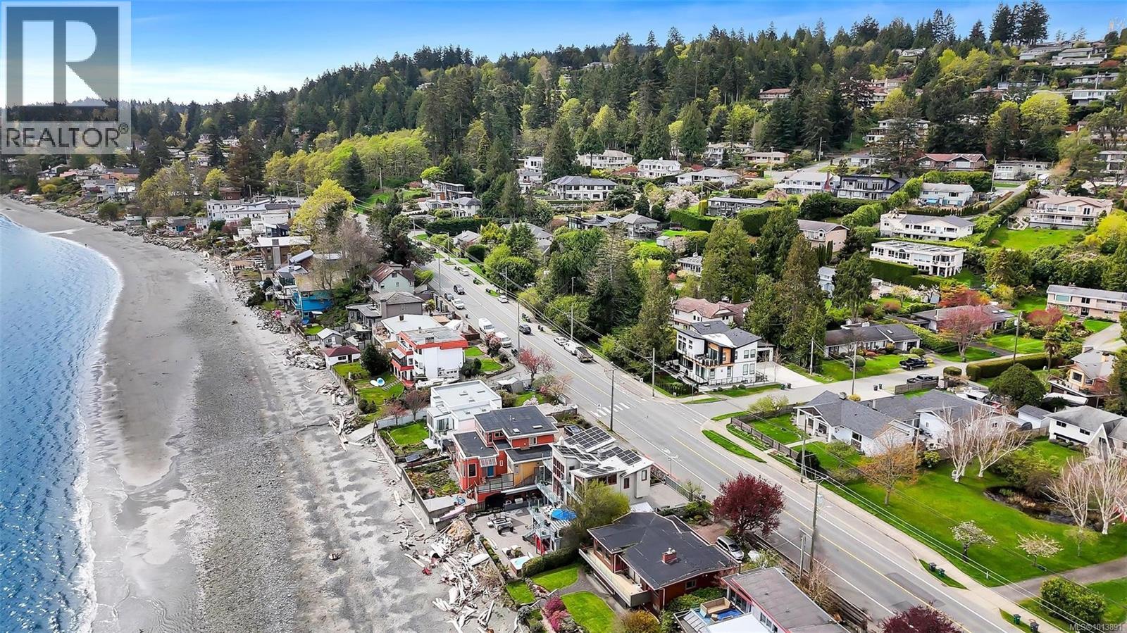  5073 Cordova Bay Road, Saanich