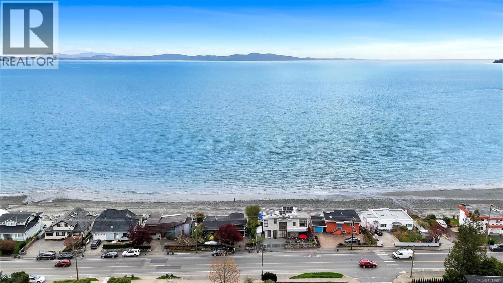  5073 Cordova Bay Road, Saanich