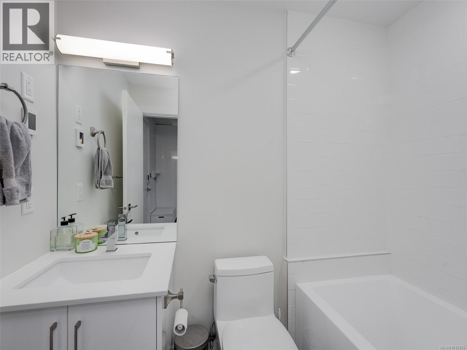306 1450 Glentana Road, View Royal