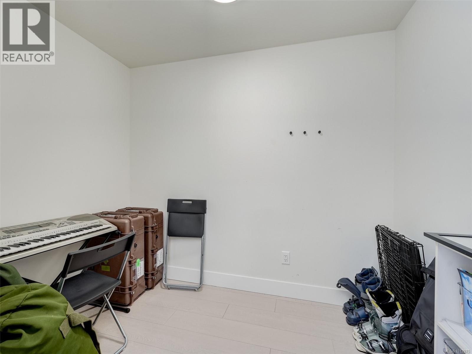 306 1450 Glentana Road, View Royal
