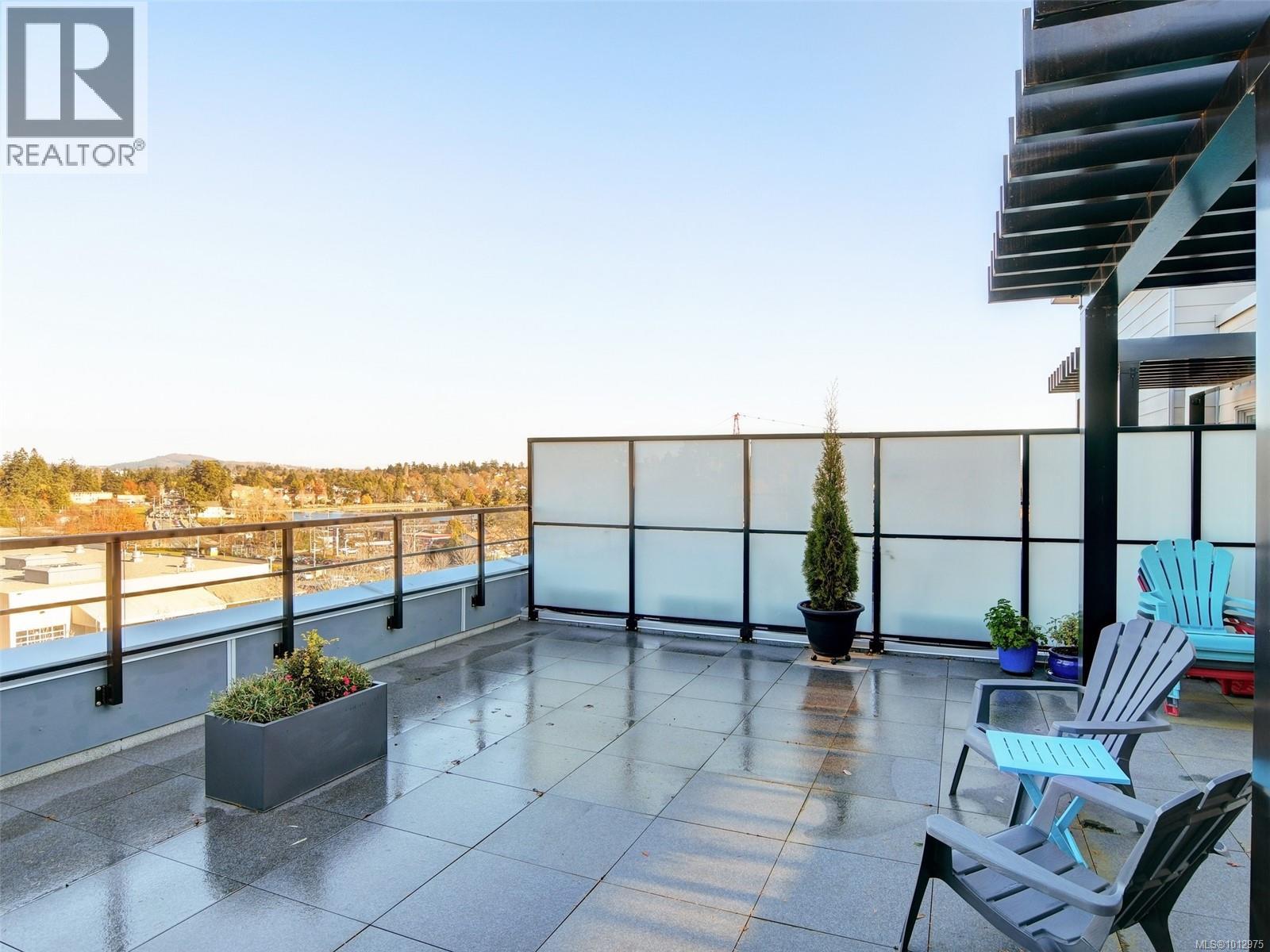306 1450 Glentana Road, View Royal