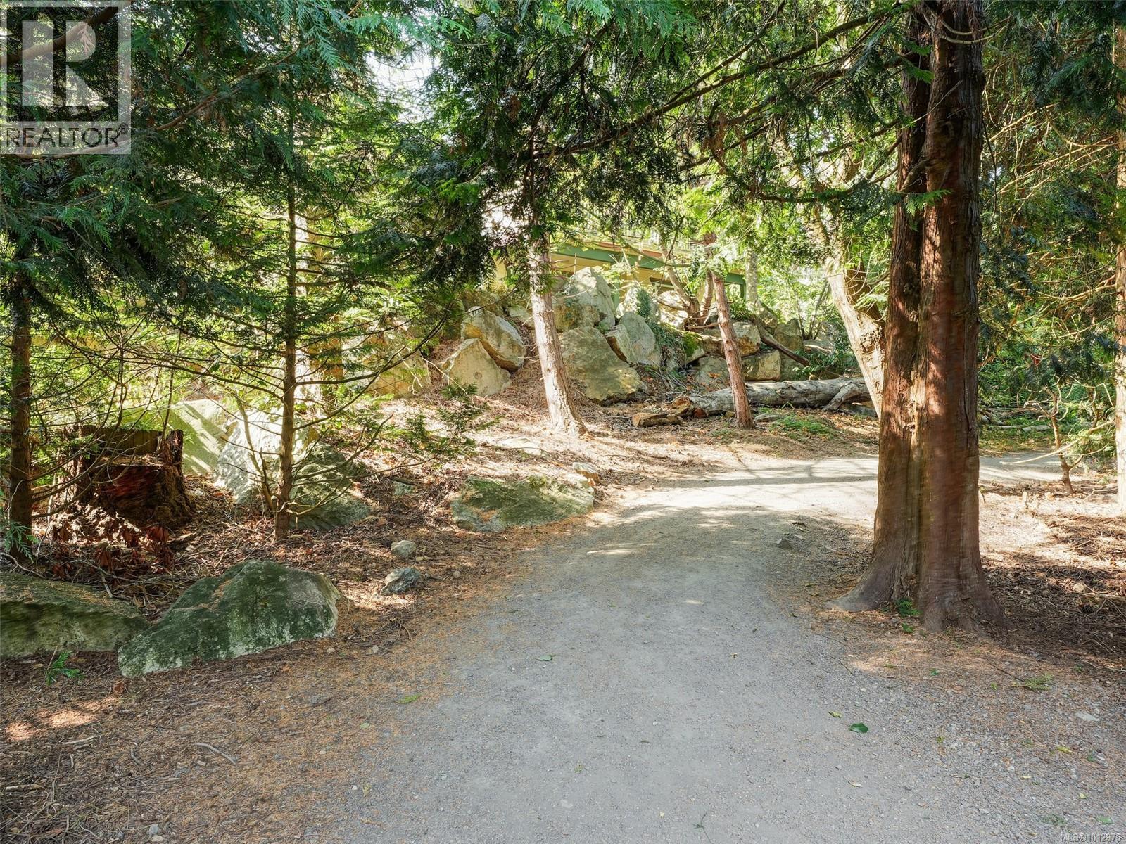306 1450 Glentana Road, View Royal
