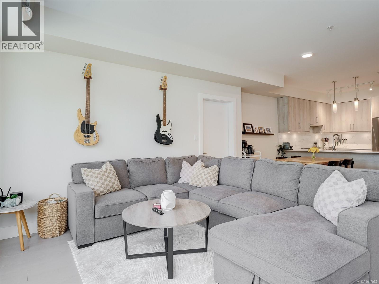 306 1450 Glentana Road, View Royal