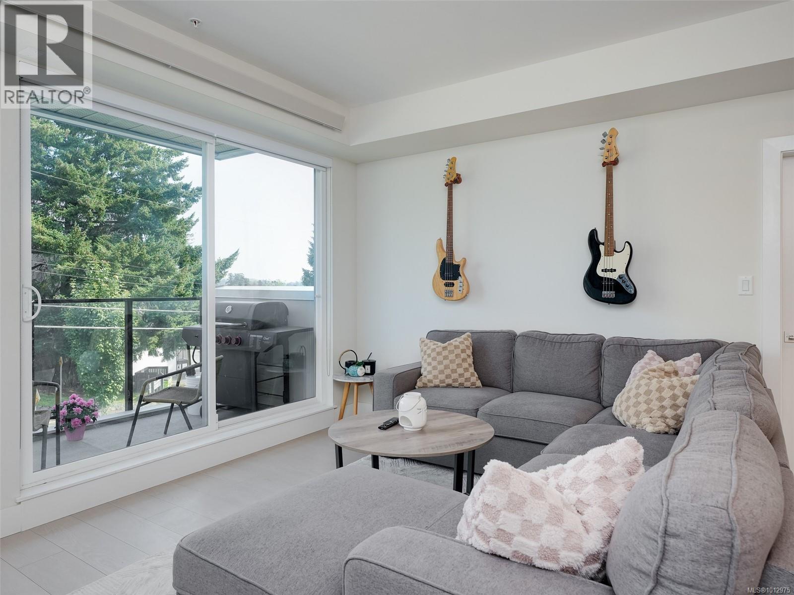 306 1450 Glentana Road, View Royal