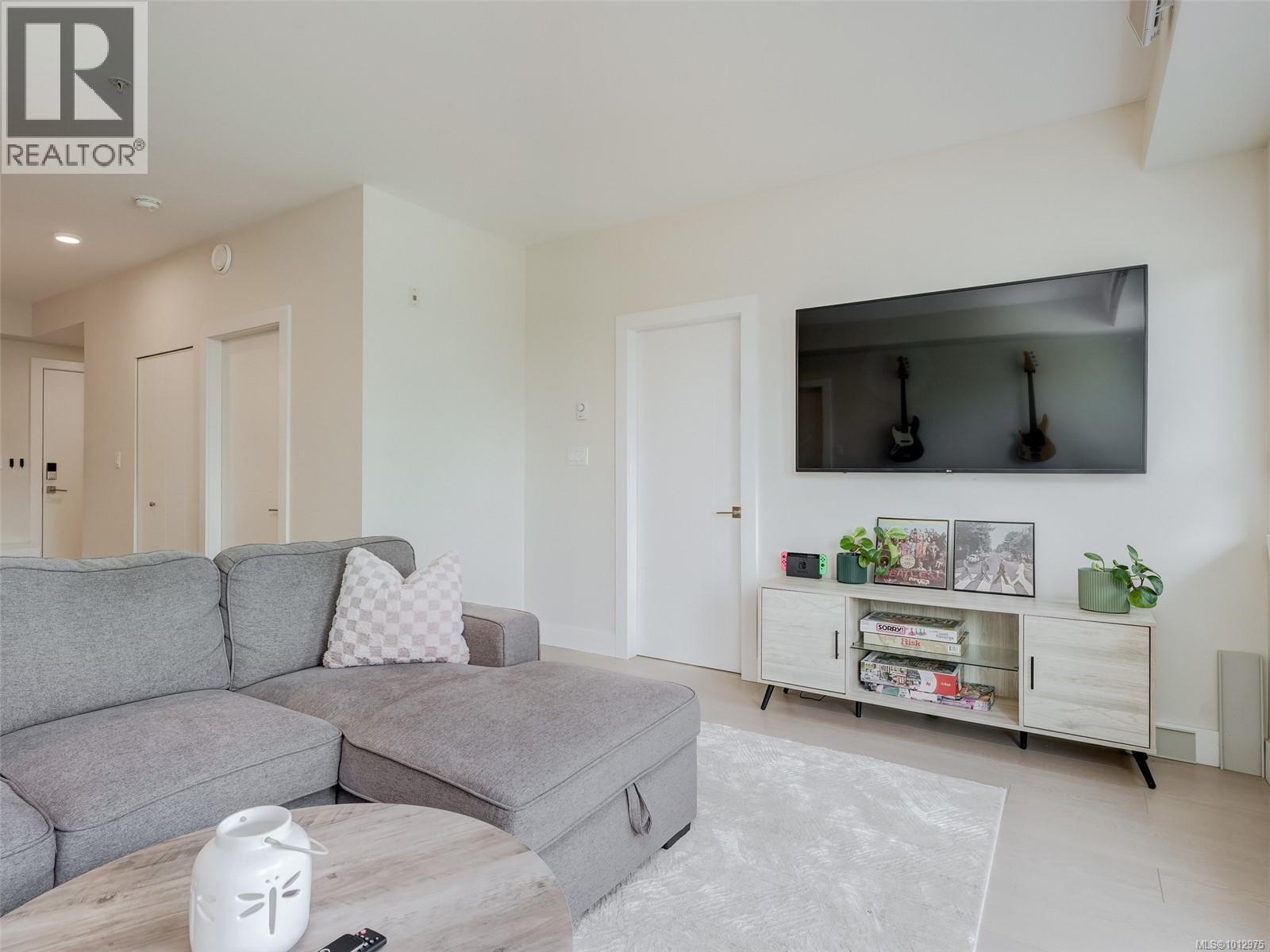 306 1450 Glentana Road, View Royal