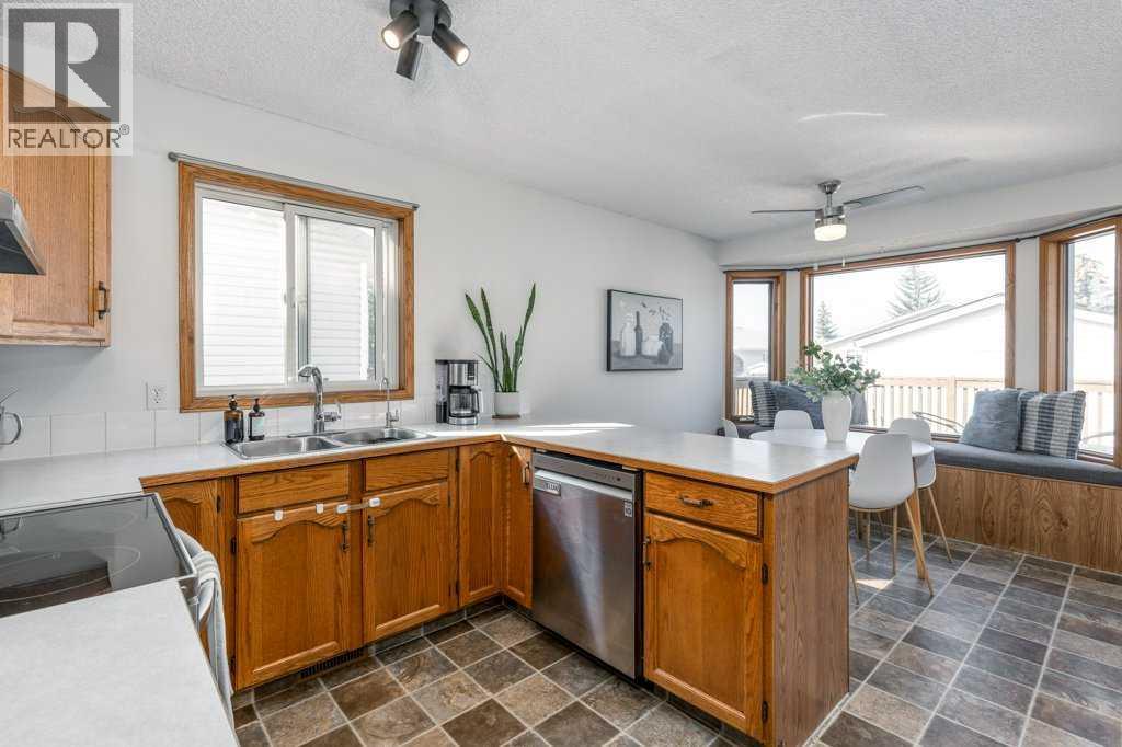 21 West Mcdougal Road, Cochrane