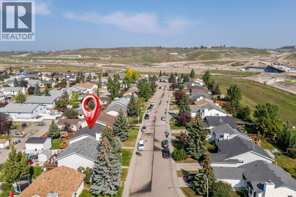 21 West Mcdougal Road, Cochrane