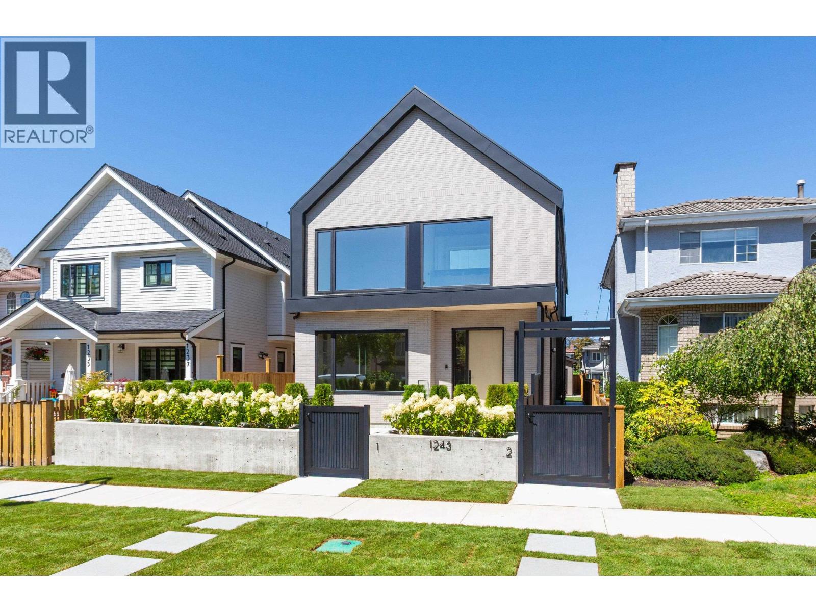 2 1243 E 27TH AVENUE, Vancouver