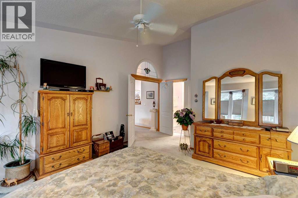 Single Family House for Sale in  Mt Mckenzie Villas SE McKenzie Lake Calgary 