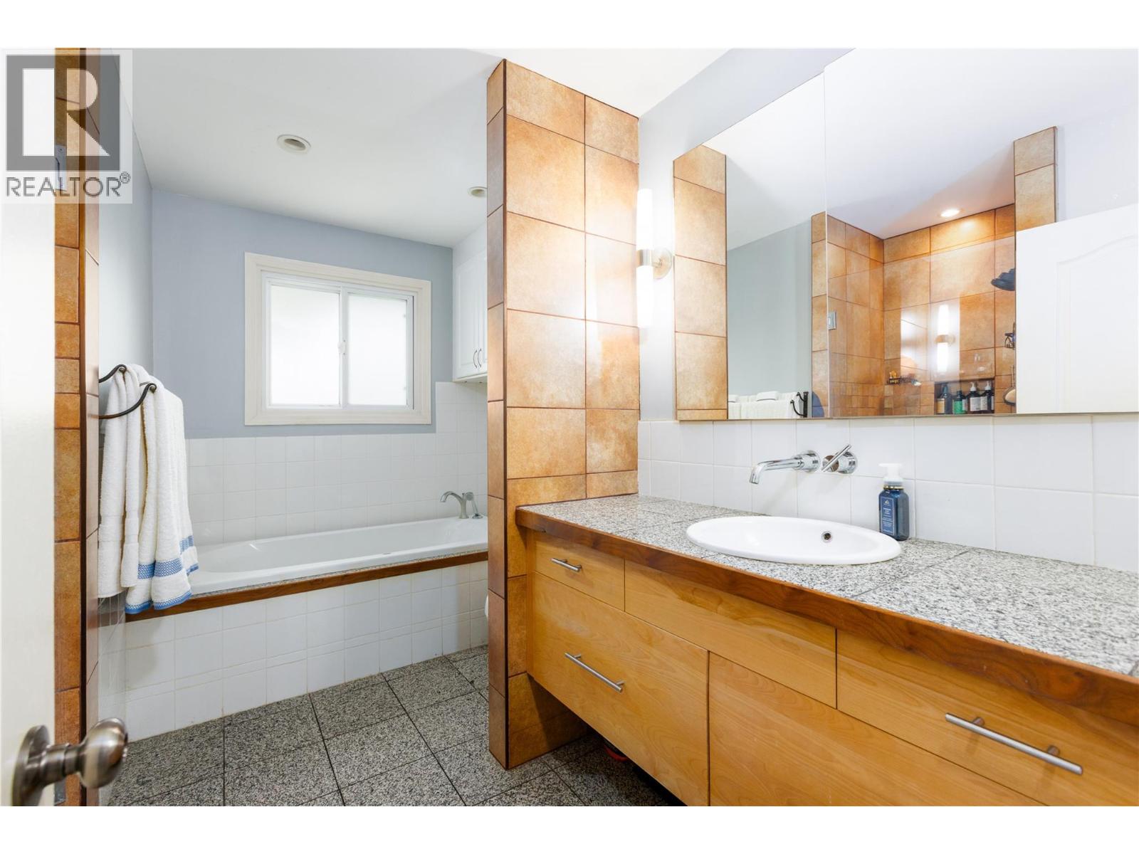 1215 12TH Street S, Cranbrook