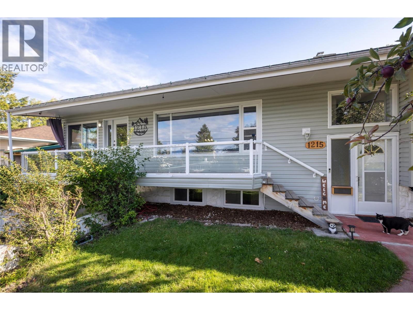 1215 12TH Street S, Cranbrook