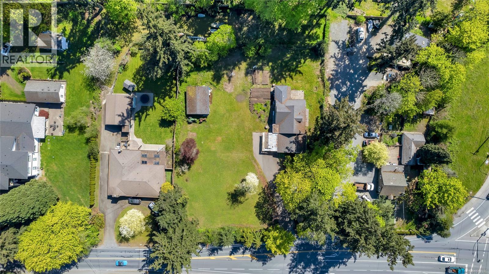 753 Sayward Rd - 20