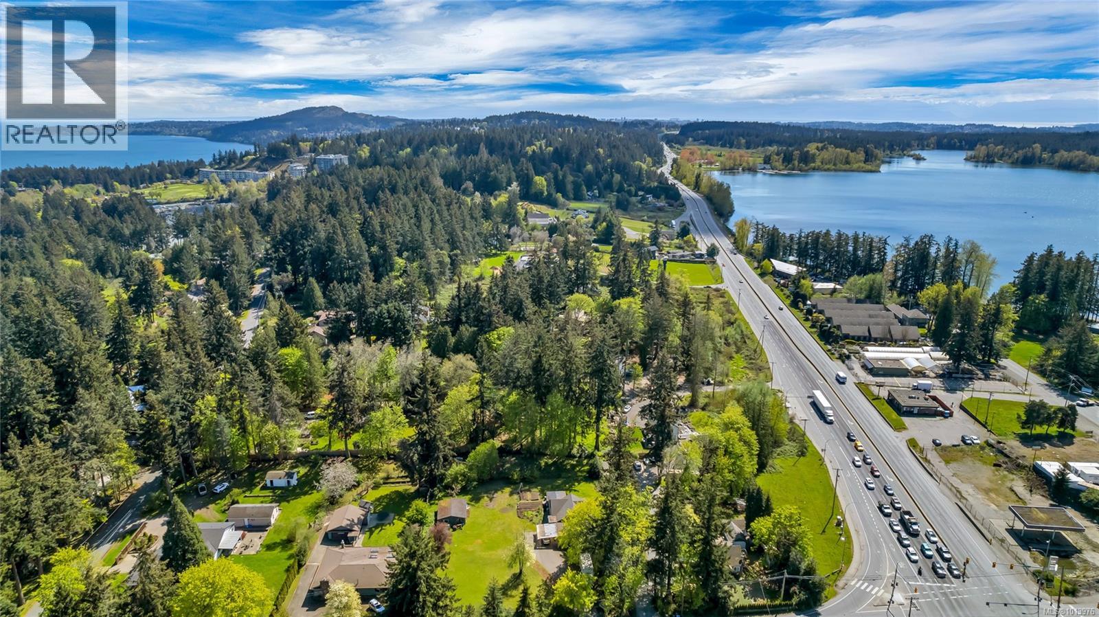  753 Sayward Road, Saanich