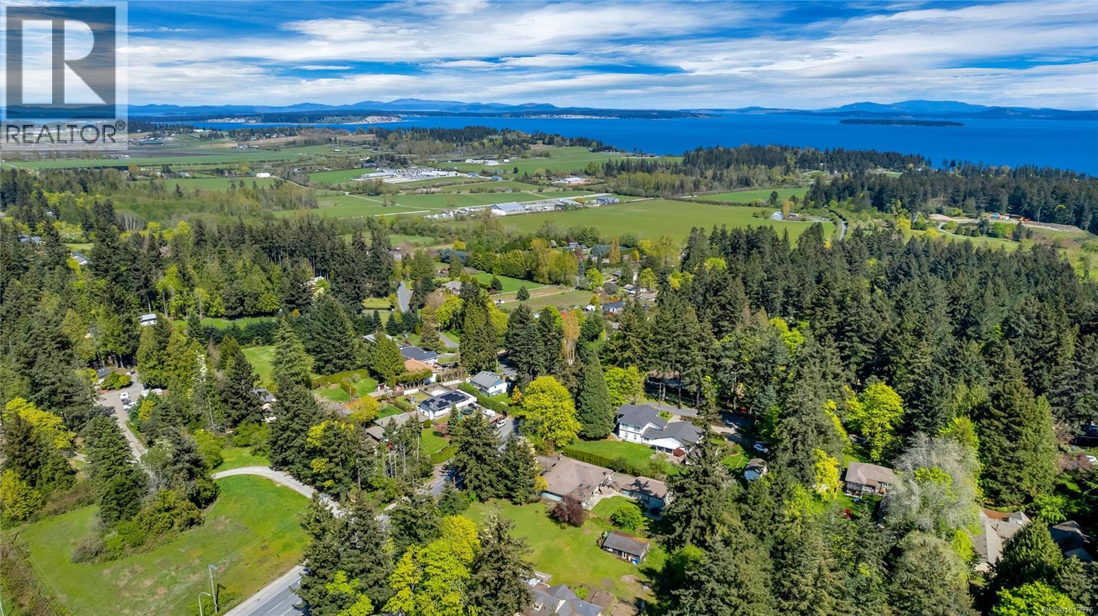 753 Sayward Rd - 27