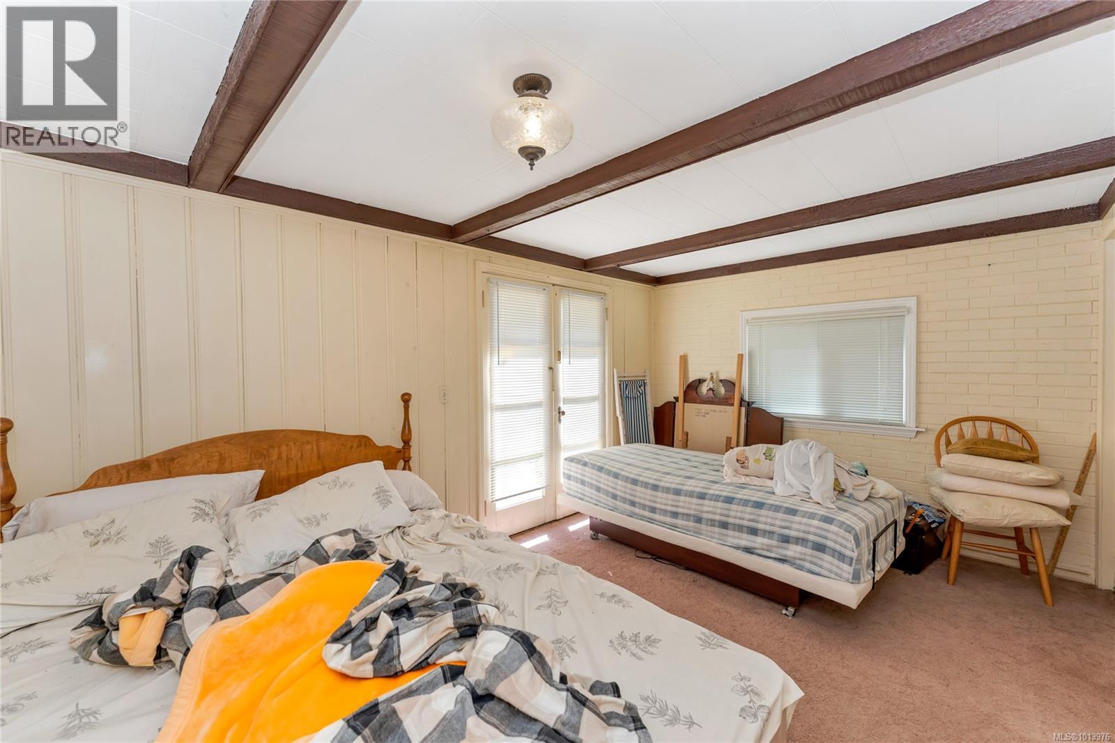  753 Sayward Road, Saanich