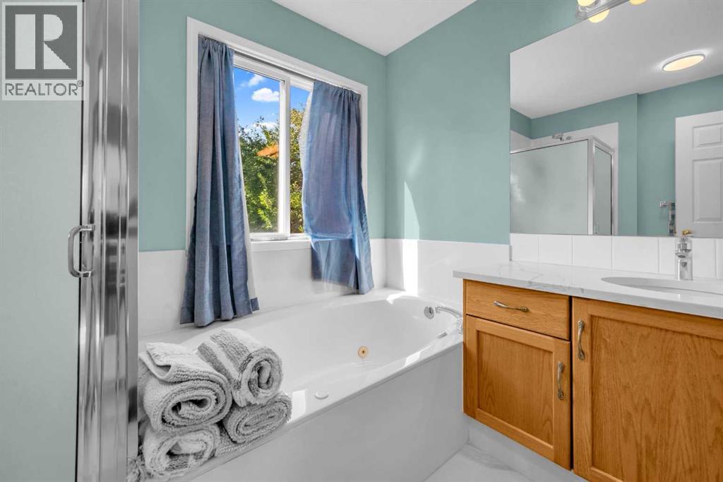 Single Family House for Sale in  Panorama Hills Close NW Panorama Hills Calgary 