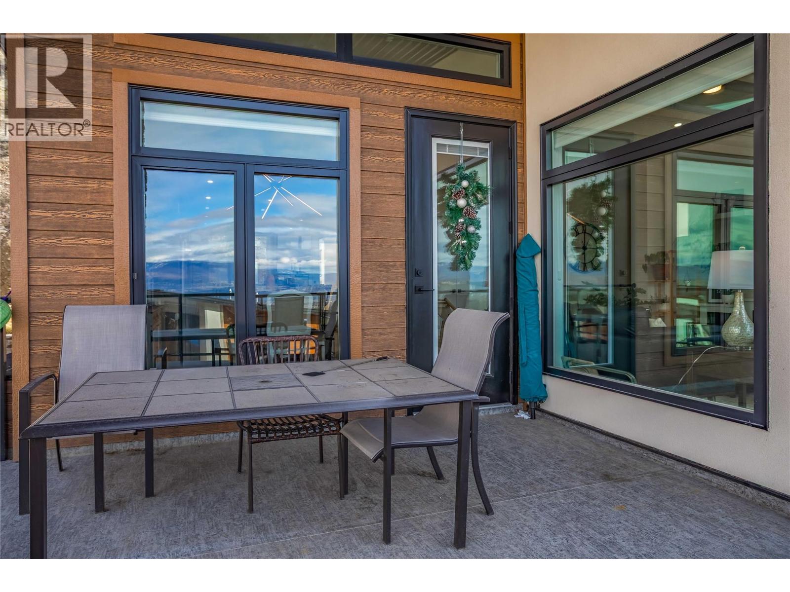  1189 Lone Pine Drive, Kelowna