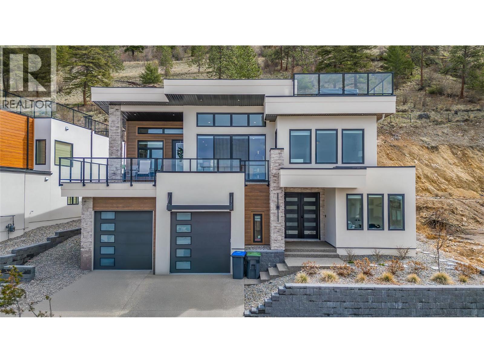  1189 Lone Pine Drive, Kelowna