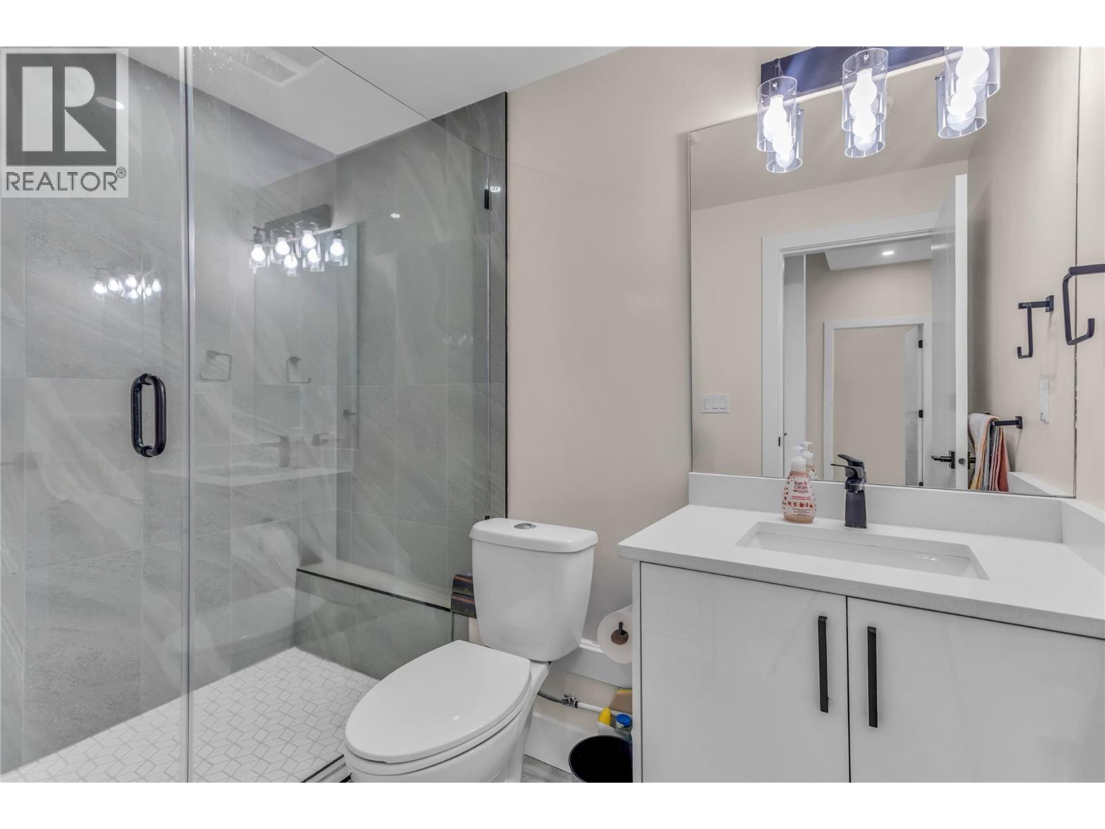  1189 Lone Pine Drive, Kelowna