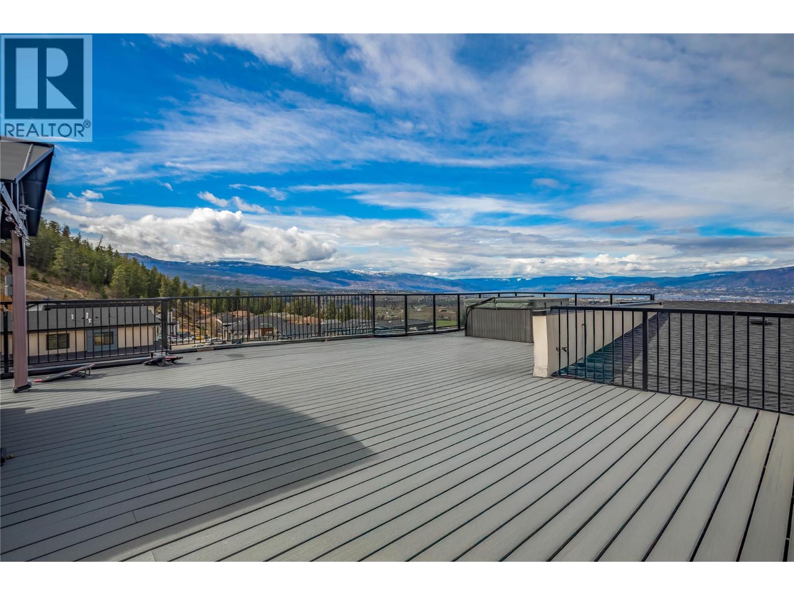  1189 Lone Pine Drive, Kelowna