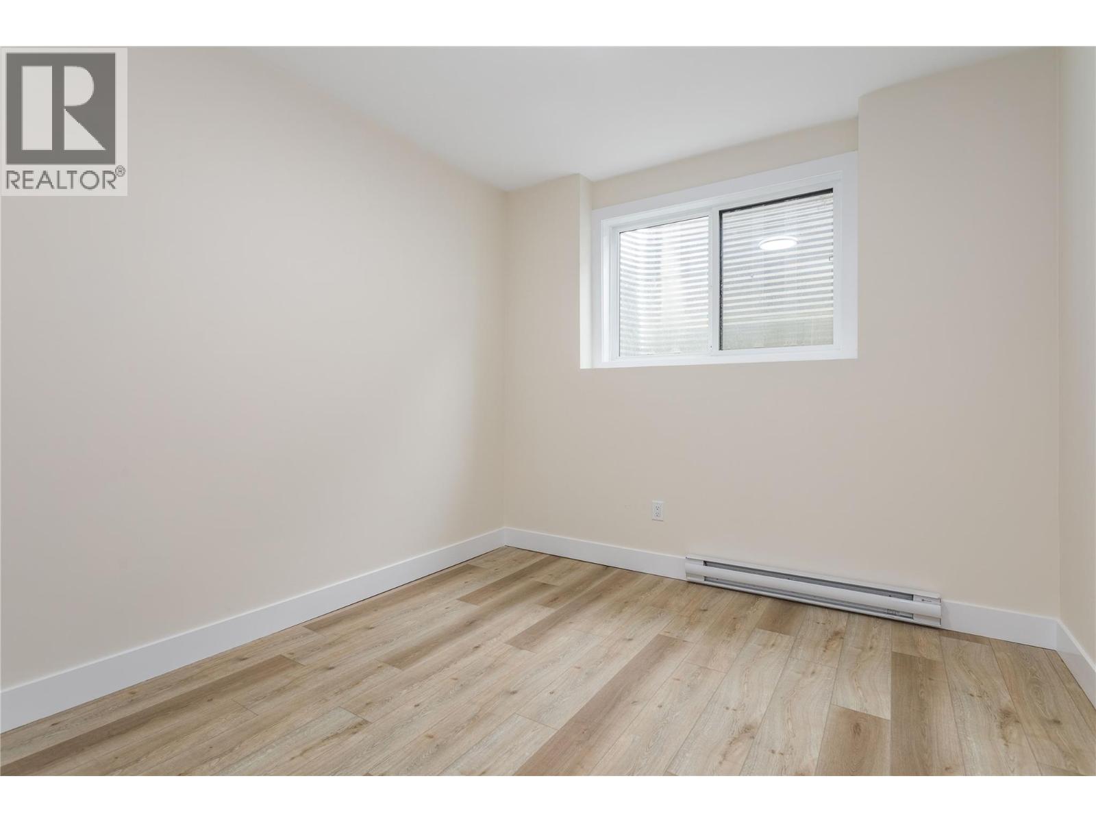  1189 Lone Pine Drive, Kelowna