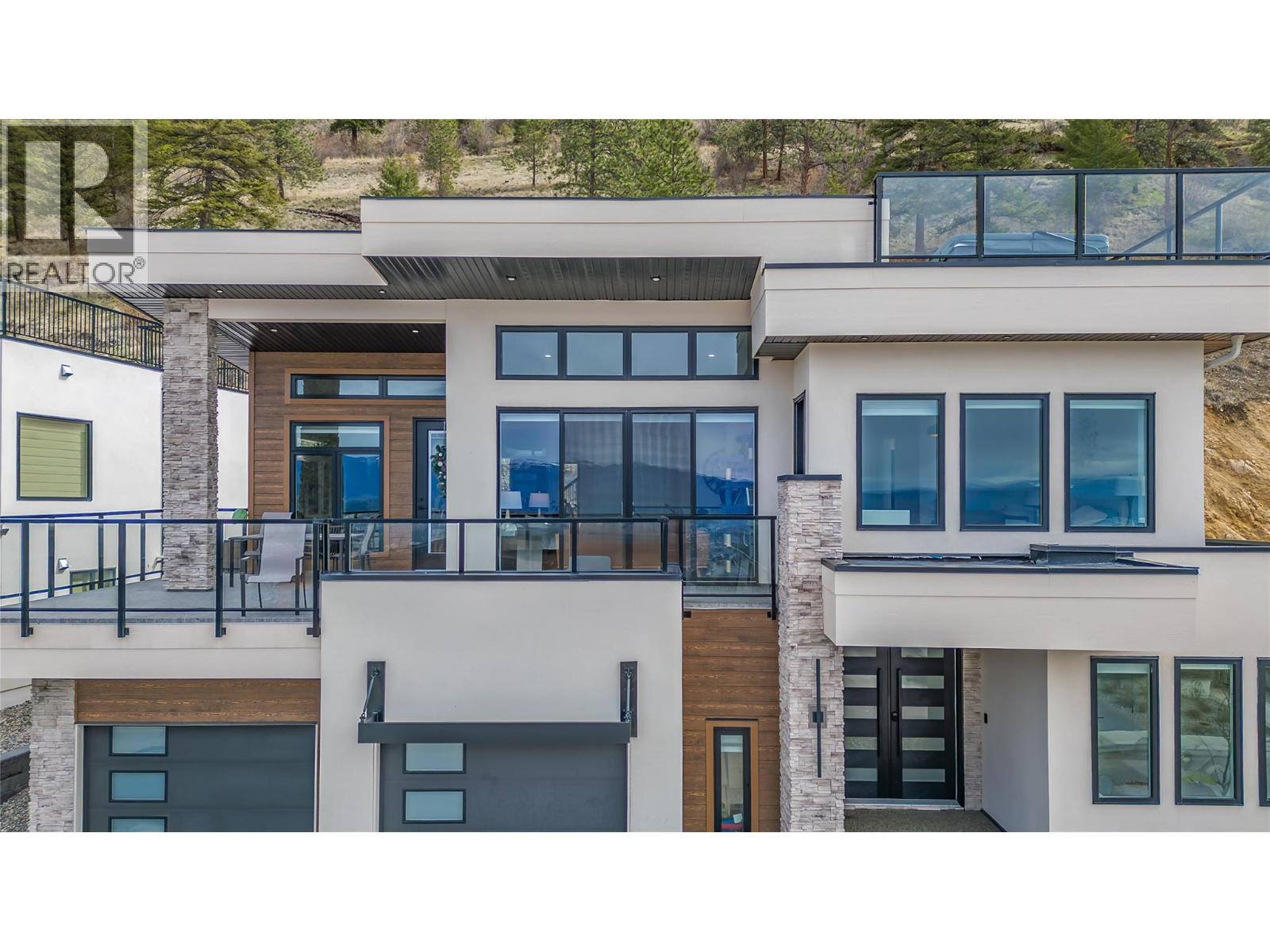  1189 Lone Pine Drive, Kelowna