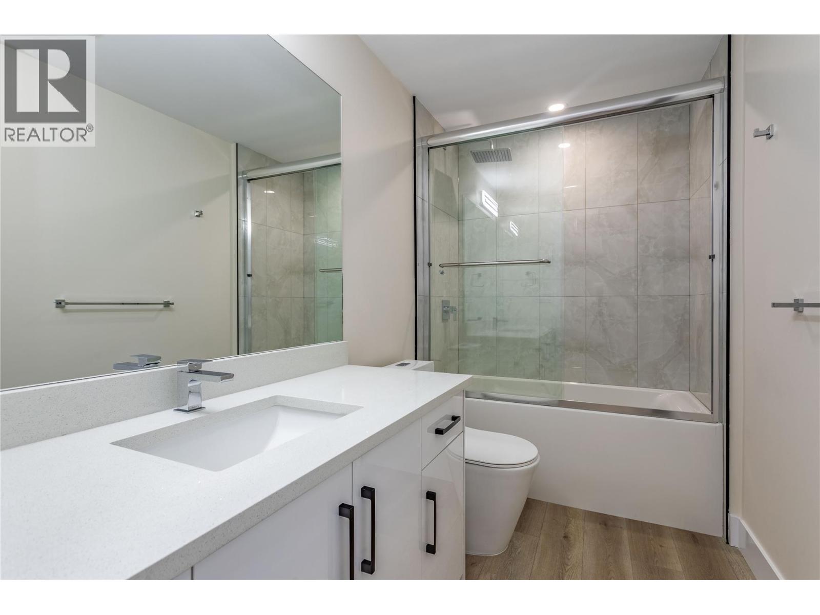  1189 Lone Pine Drive, Kelowna