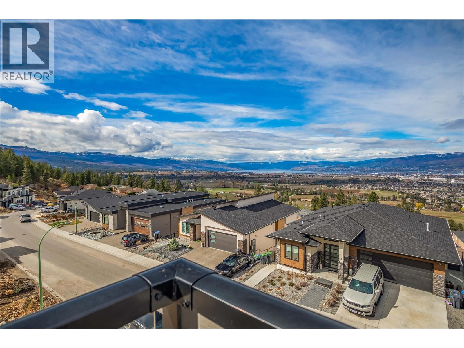  1189 Lone Pine Drive, Kelowna
