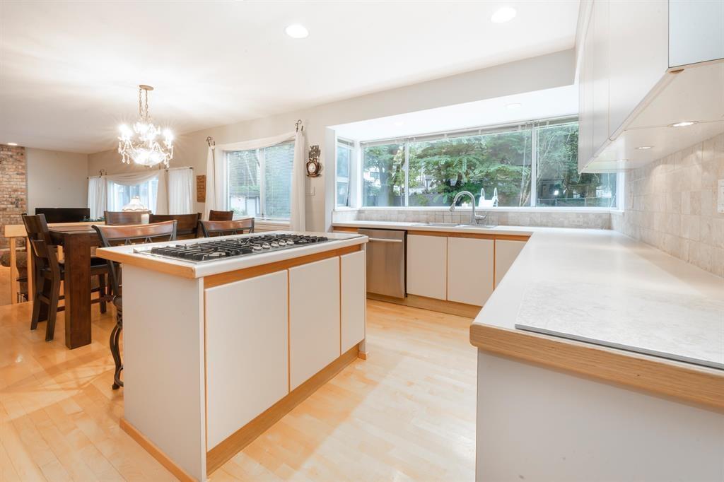 17352 26A AVENUE, White Rock